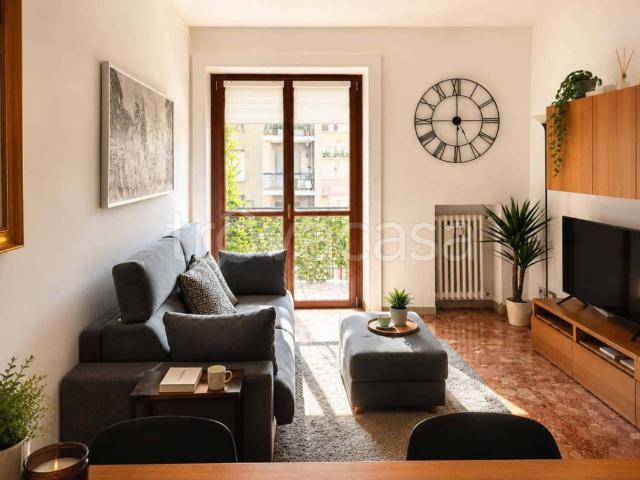 Appartamento in affitto a Milano via Gianfranco Zuretti, arredato, centrale, balcone TrovaCasa