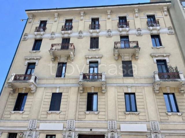 Appartamento in affitto a Milano via Gioacchino Murat, 12, arredato, riscaldamento centralizzato, cucina abitabile TrovaCasa