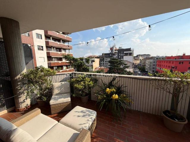 Appartamento in affitto a Milano via Giorgio Vasari, 12, arredato, terrazzo, ascensore TrovaCasa