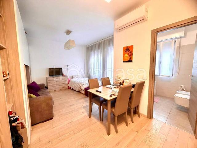 Appartamento in affitto a Milano via Giovanni Battista Piranesi, 35, arredato, doppi vetri, balcone TrovaCasa