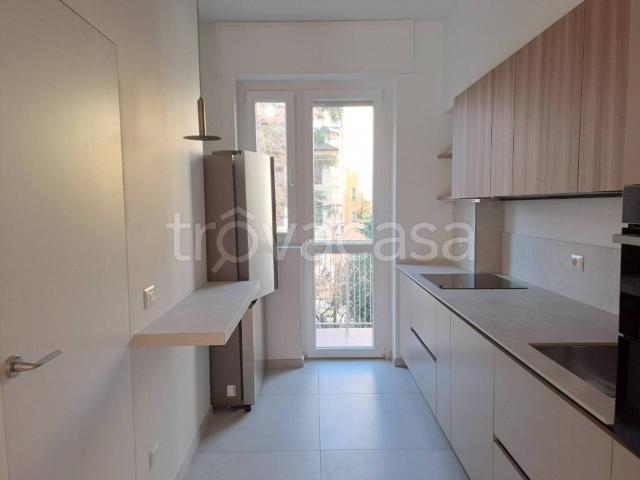 Appartamento in affitto a Milano via Giovanni Gherardini, 6, terrazzo, parzialmente arredato, libero subito TrovaCasa