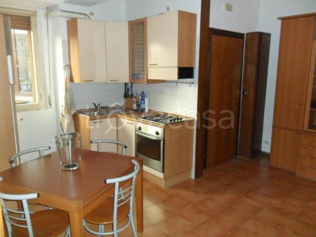 Appartamento in affitto a Milano via Giovanni da Milano, 18, arredato, ascensore, cucina a vista TrovaCasa