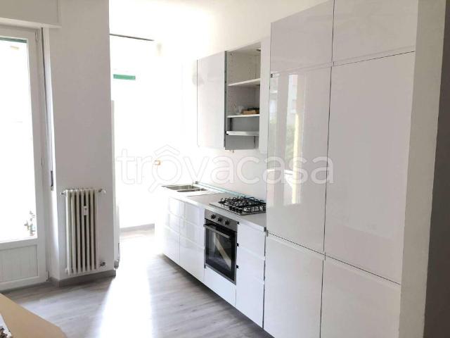 Appartamento in affitto a Milano via Giovanni Schiaparelli, 19, arredato, ristrutturato, balcone TrovaCasa