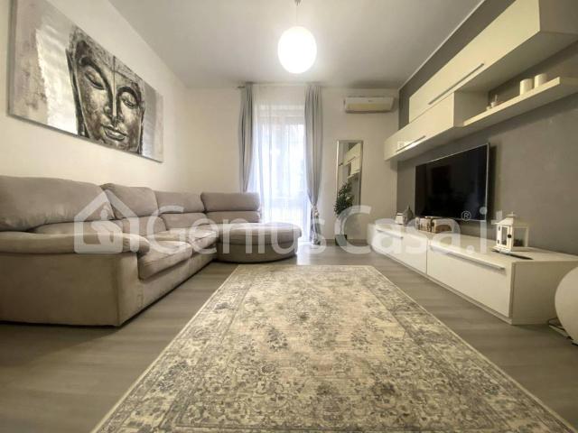 Appartamento in affitto a Milano via Giovita Scalvini, arredato, doppia esposizione, libero subito TrovaCasa