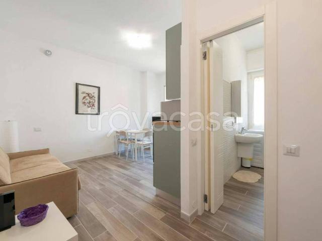 Appartamento in affitto a Milano via Gressoney, arredato TrovaCasa