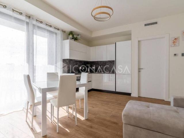 Appartamento in affitto a Milano via Guglielmo Pecori Giraldi, arredato, terrazzo, doppi vetri TrovaCasa
