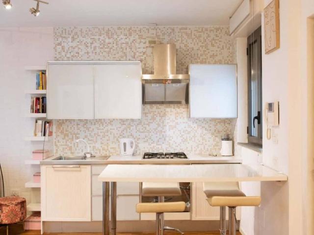 Appartamento in affitto a Milano via Doberdò, arredato, luminoso, cucina a vista TrovaCasa