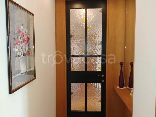 Appartamento in affitto a Milano via Dolomiti, 11, arredato, balcone, cucina abitabile TrovaCasa