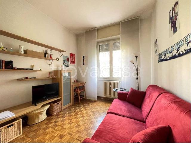 Appartamento in affitto a Milano via Dolomiti, arredato, ascensore, riscaldamento centralizzato TrovaCasa