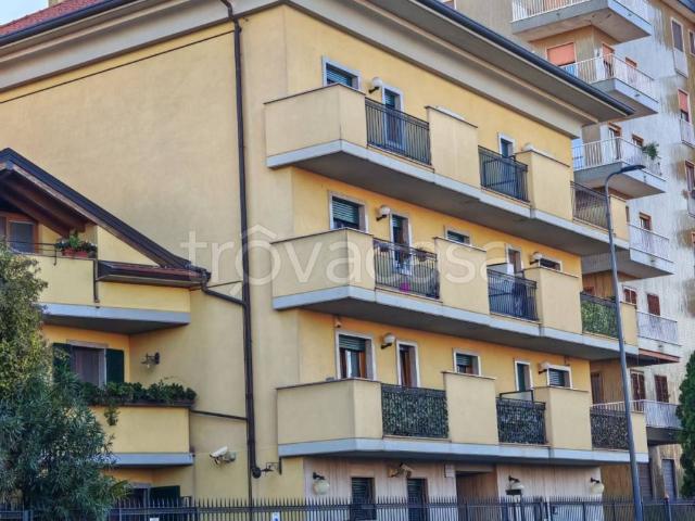 Appartamento in affitto a Milano via Domenico Trentacoste, 36, box, terrazzo, riscaldamento autonomo TrovaCasa