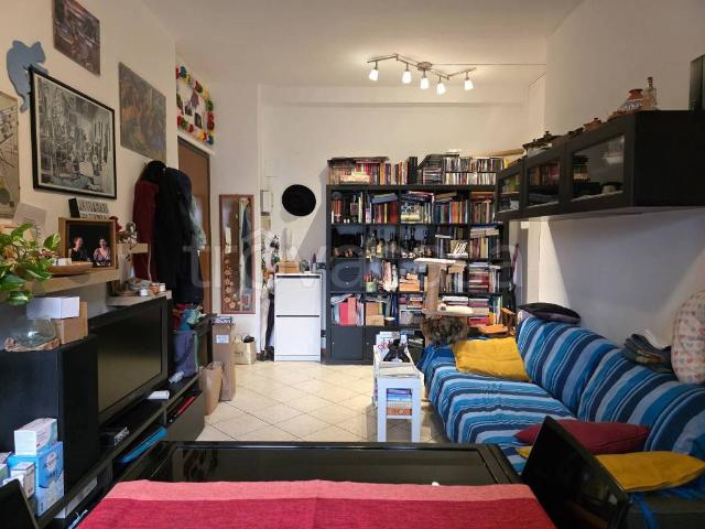 Appartamento in affitto a Milano via degli Imbriani, 17, parzialmente arredato, ristrutturato, vicinanze negozi TrovaCasa