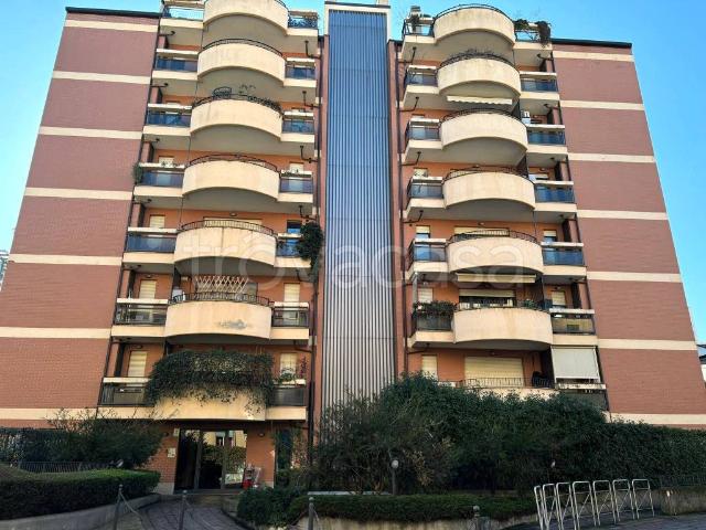 Appartamento in affitto a Milano via dei Crollalanza, arredato, giardino privato, riscaldamento autonomo TrovaCasa