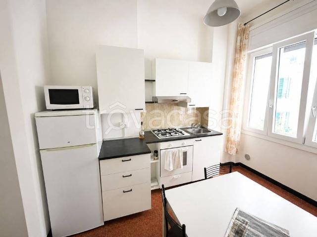Appartamento in affitto a Milano via dei Gracchi, 25, nuova costruzione, parzialmente arredato, zona residenziale TrovaCasa