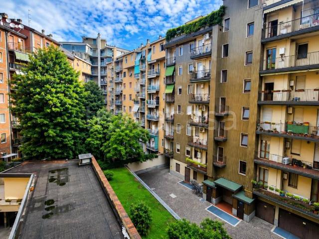 Appartamento in affitto a Milano via dei Grimani, arredato, ascensore, doppia esposizione TrovaCasa