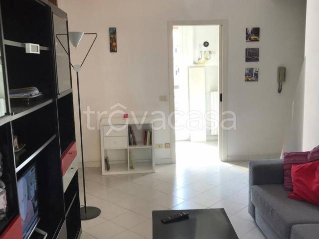Appartamento in affitto a Milano via dei Tulipani, arredato, terrazzo, balcone TrovaCasa