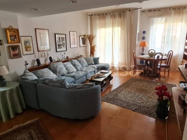 Appartamento in affitto a Milano via della Capinera, 5, arredato, giardino, terrazzo TrovaCasa