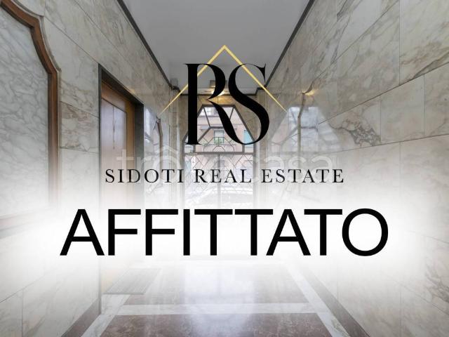 Appartamento in affitto a Milano via della Maggiolina, 2, arredato, ristrutturato, lavatrice TrovaCasa