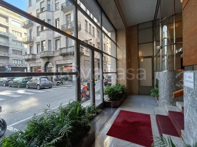 Appartamento in affitto a Milano via dell'Annunciata, 27, parzialmente arredato, ascensore, doppia esposizione TrovaCasa