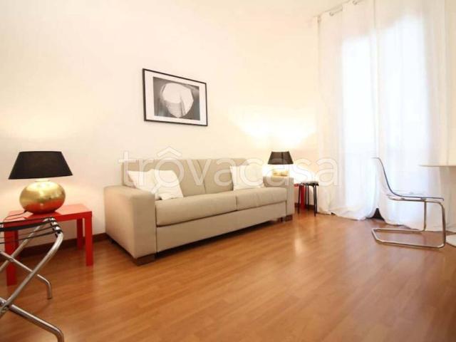 Appartamento in affitto a Milano via Fiori Chiari, arredato, ascensore, balcone TrovaCasa