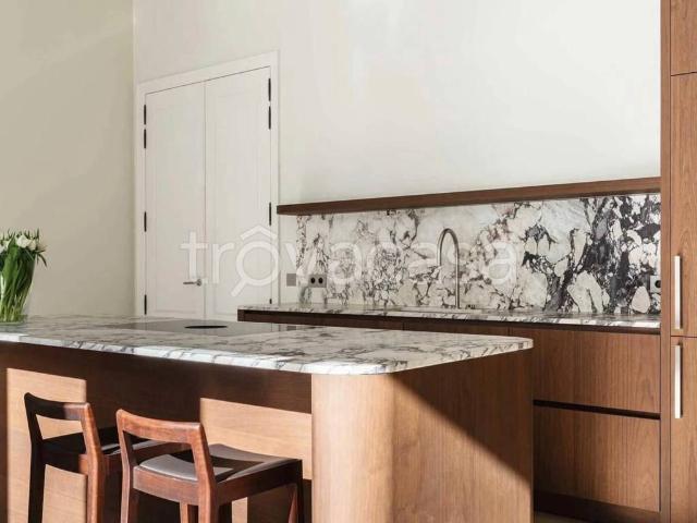 Appartamento in affitto a Milano via Fiori Chiari, 3, arredato, immobile di prestigio, parquet TrovaCasa
