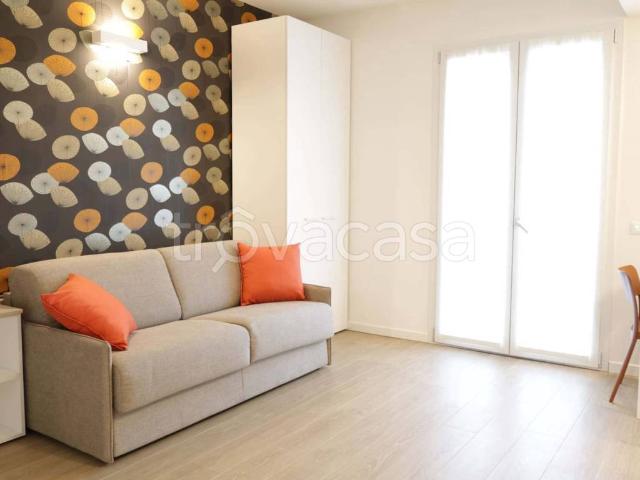 Appartamento in affitto a Milano via Francesco Gonin, arredato, balcone TrovaCasa
