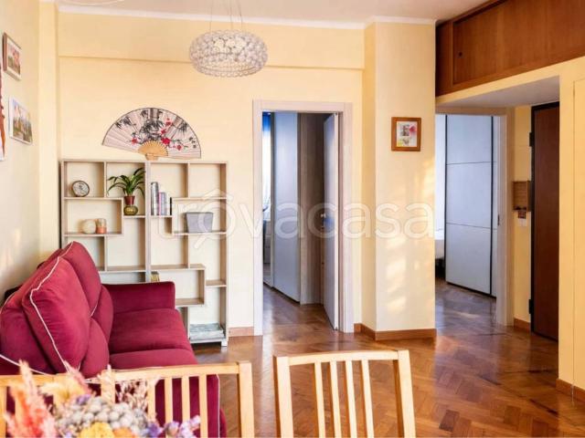 Appartamento in affitto a Milano via Friuli, arredato, parquet, balcone TrovaCasa