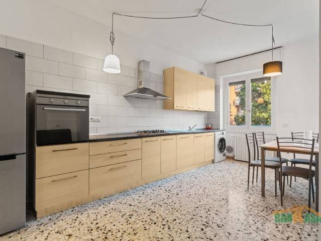 Appartamento in affitto a Milano via Ignazio Ciaia, 4, arredato, ascensore, doppia esposizione TrovaCasa