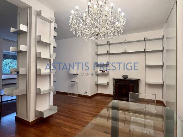 Appartamento in affitto a Milano via Ippolito Nievo, arredato, immobile di prestigio, ascensore TrovaCasa