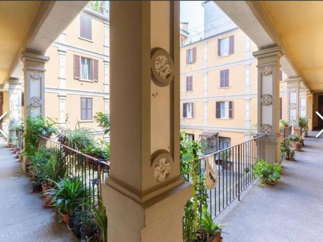Appartamento in affitto a Milano via Jacopo Dal Verme, 1, arredato, doppia esposizione, cantina TrovaCasa