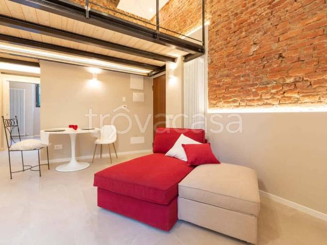 Appartamento in affitto a Milano via Ottavio Rinuccini, arredato, giardino privato, riscaldamento autonomo TrovaCasa