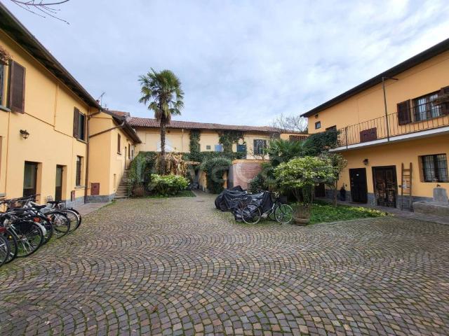 Appartamento in affitto a Milano via Lodovico il Moro, 133, arredato, giardino, riscaldamento autonomo TrovaCasa