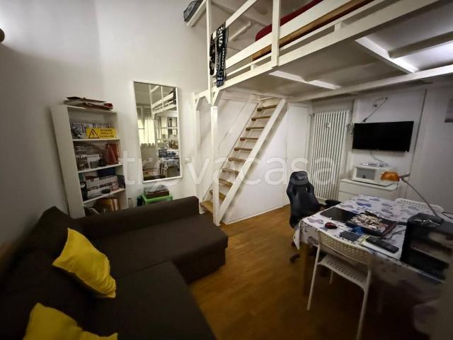 Appartamento in affitto a Milano via Lomellina, arredato, lavanderia, cucina a vista TrovaCasa