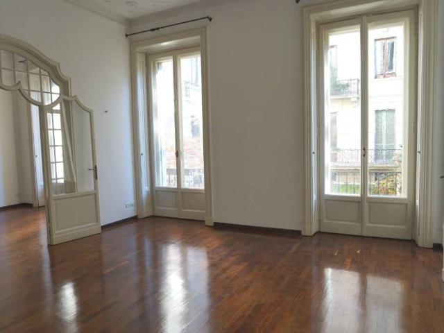 Appartamento in affitto a Milano via Lorenzo Mascheroni, arredato, aria condizionata, balcone TrovaCasa