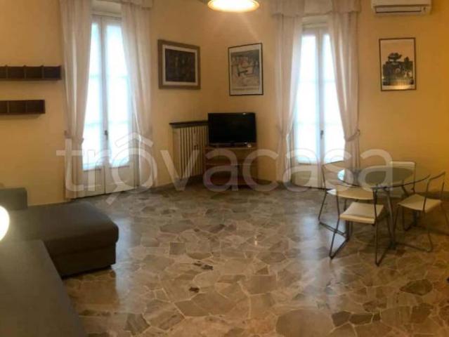 Appartamento in affitto a Milano via Lecco, Buenos Aires