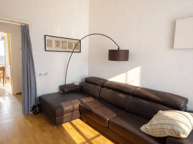 Appartamento in affitto a Milano via Legnano, parzialmente arredato, servizio di portineria, balcone TrovaCasa