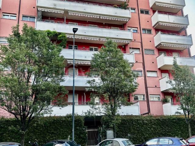 Appartamento in affitto a Milano via Ludovico di Breme, 18, arredato, doppia esposizione, aria condizionata TrovaCasa