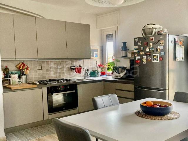 Appartamento in affitto a Milano via Luigi Ornato, 48, non arredato/vuoto, arredato, terrazzo TrovaCasa