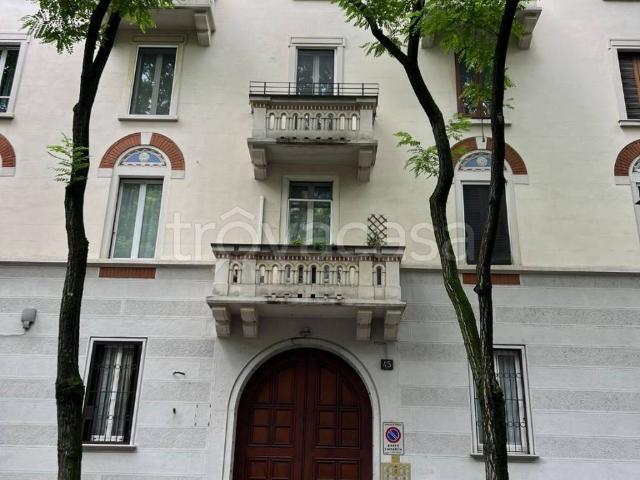 Appartamento in affitto a Milano via Luigi Vanvitelli, 45, arredato, cantina, soppalco TrovaCasa