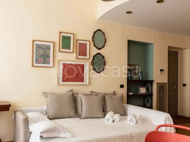 Appartamento in affitto a Milano via Lupetta, arredato, centrale, parquet TrovaCasa