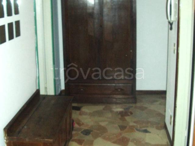 Appartamento in affitto a Milano via Monte Suello, arredato, ascensore, balcone TrovaCasa