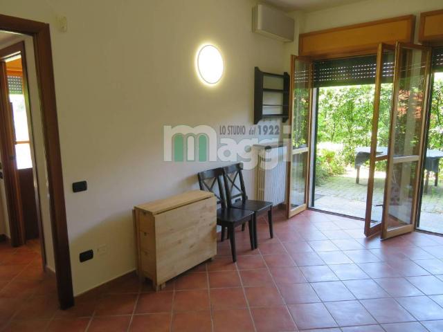 Appartamento in affitto a Milano via Manfredonia, giardino privato, box, parzialmente arredato TrovaCasa