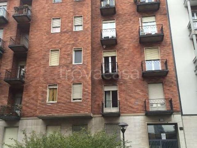 Appartamento in affitto a Milano via Martiri Triestini, 10, parzialmente arredato, buono stato, riscaldamento centralizzato TrovaCasa