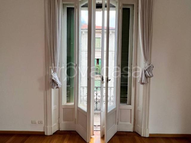 Appartamento in affitto a Milano via Mascheroni, 17, parzialmente arredato, ascensore, riscaldamento centralizzato TrovaCasa