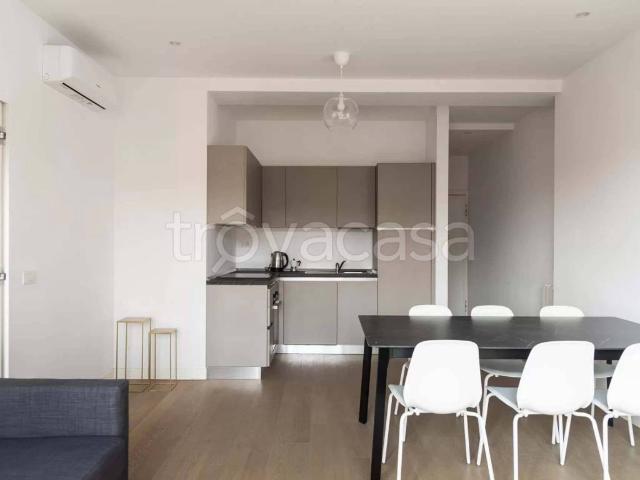 Appartamento in affitto a Milano via Melchiorre Gioia, arredato, lavanderia, cucina a vista TrovaCasa
