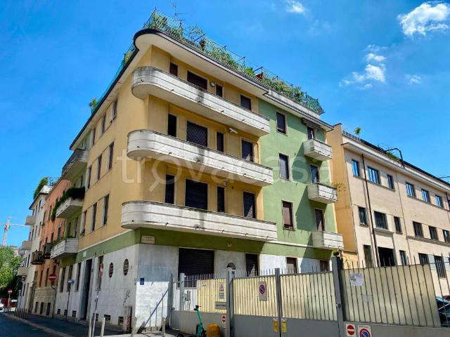 Appartamento in affitto a Milano via Natale Battaglia, 21, arredato, posto auto, centrale TrovaCasa