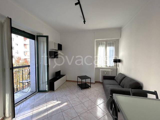 Appartamento in affitto a Milano via Nicastro, 4, arredato, ascensore, doppia esposizione TrovaCasa