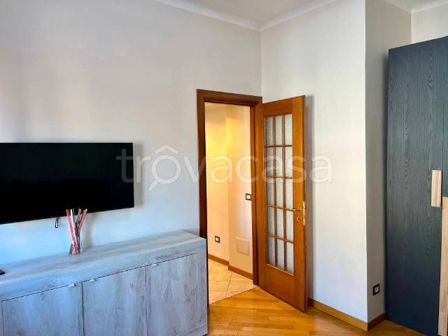 Appartamento in affitto a Milano via Nicola Palmieri, arredato, riscaldamento centralizzato, cucina abitabile TrovaCasa