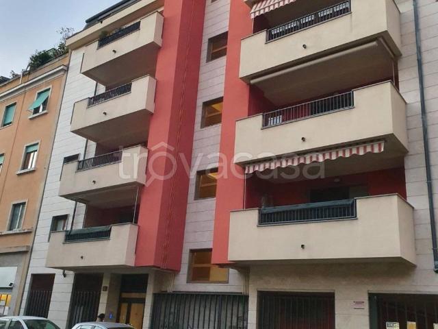 Appartamento in affitto a Milano via Nicola Palmieri, 55, arredato, terrazzo, riscaldamento autonomo TrovaCasa