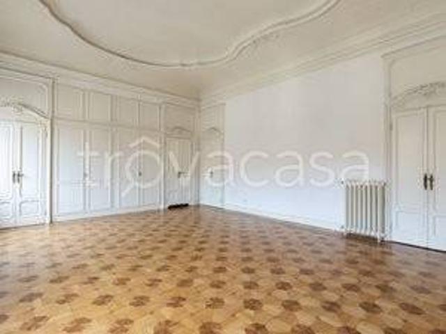 Appartamento in affitto a Milano via Solferino, parquet, balcone, cucina abitabile TrovaCasa