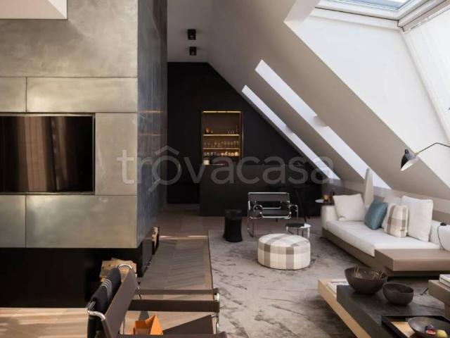 Appartamento in affitto a Milano via San Marco, arredato, balcone, cucina abitabile TrovaCasa